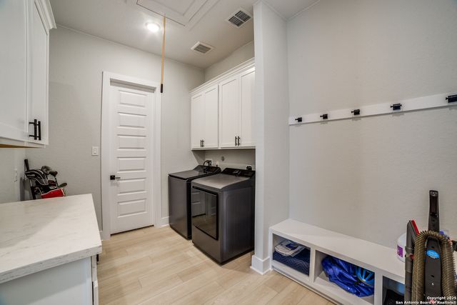 171 Raven, Castroville, TX 78009