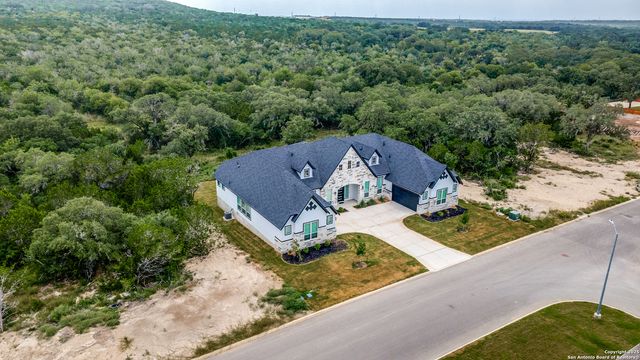 171 Raven, Castroville, TX 78009