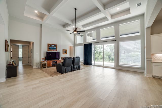 171 Raven, Castroville, TX 78009