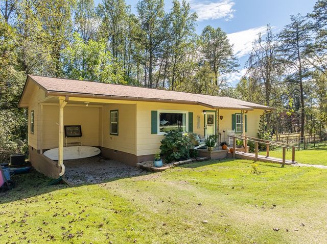 1813 John Smith Road E, Blairsville, GA 30512