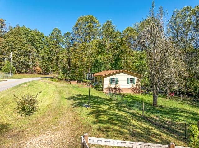 1813 John Smith Road E, Blairsville, GA 30512