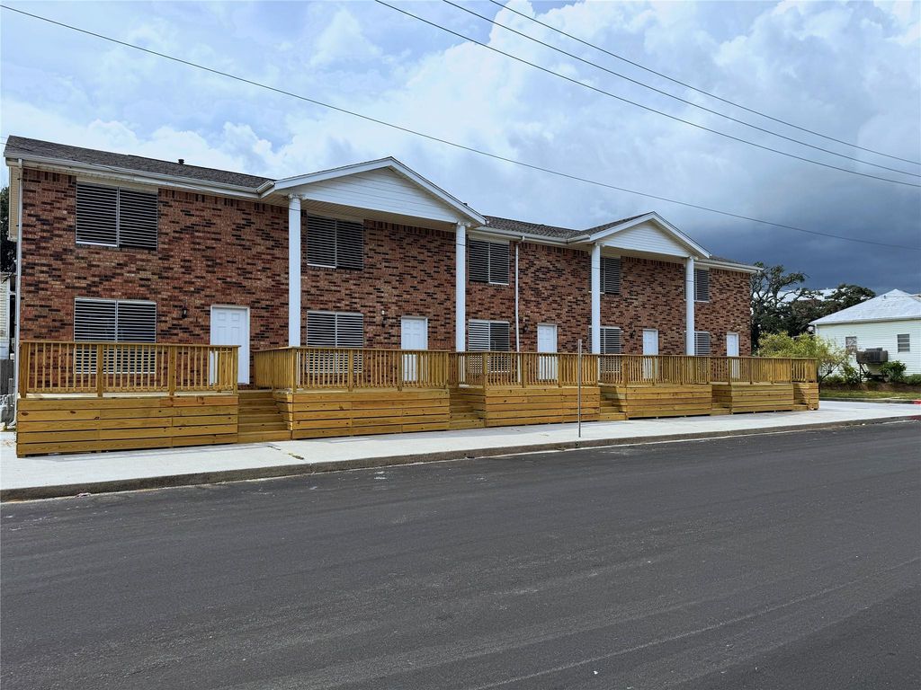 711 7th Street 5, Galveston, TX 77550