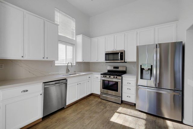 2068 Beatty Way, Roseville, CA 95747
