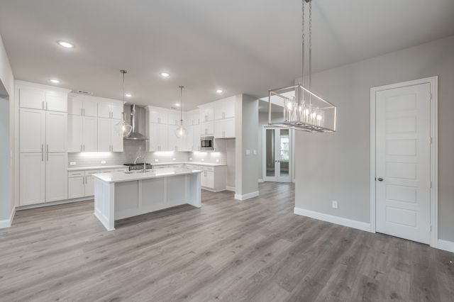 12994 Averi Lane, Farmers Branch, TX 75324