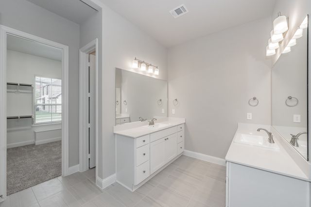 12994 Averi Lane, Farmers Branch, TX 75324