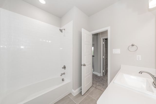 12994 Averi Lane, Farmers Branch, TX 75324