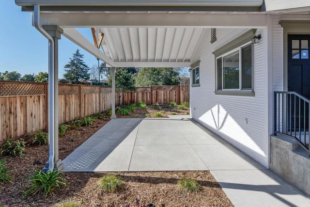 2526 Mattison Lane, Santa Cruz, CA 95062