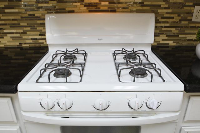 1133 Cousins Court, Lemoore, CA 93245