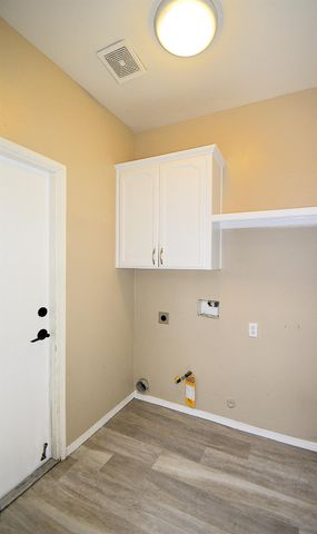 1133 Cousins Court, Lemoore, CA 93245