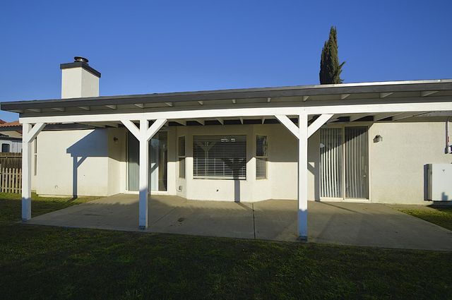 1133 Cousins Court, Lemoore, CA 93245