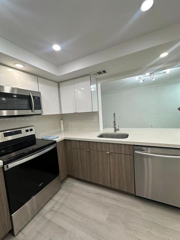 9725 Fontainebleau Blvd A103, Miami, FL 33172