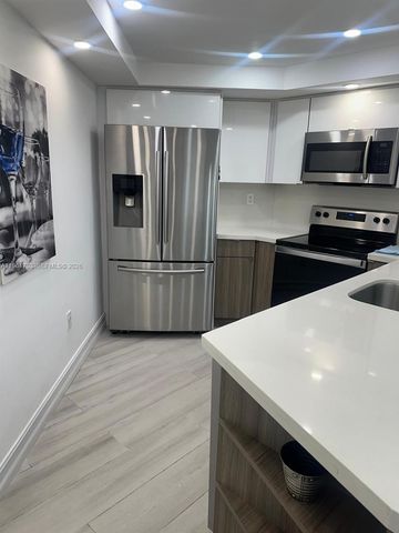 9725 Fontainebleau Blvd A103, Miami, FL 33172