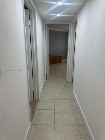 9725 Fontainebleau Blvd A103, Miami, FL 33172