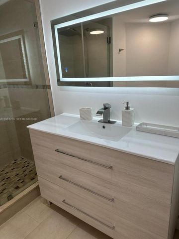 9725 Fontainebleau Blvd A103, Miami, FL 33172