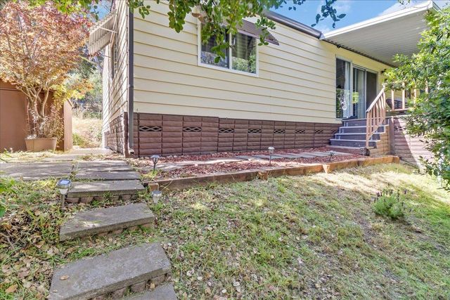 17617 Pond Derosa 29, Salinas, CA 93907