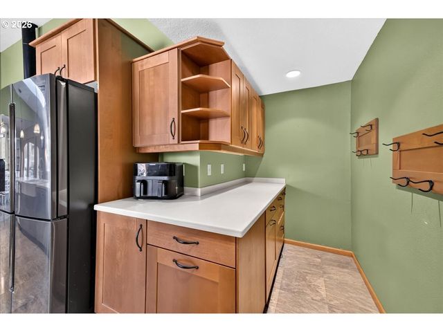 417 BLUE JAY Ave, Forest Grove, OR 97116