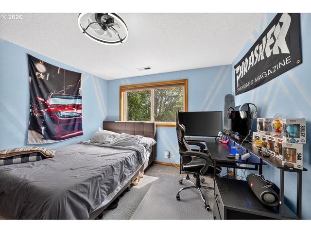417 BLUE JAY Ave, Forest Grove, OR 97116