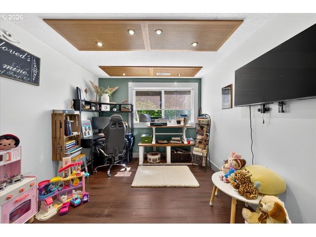 417 BLUE JAY Ave, Forest Grove, OR 97116