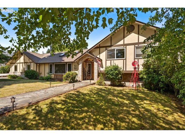 417 BLUE JAY Ave, Forest Grove, OR 97116