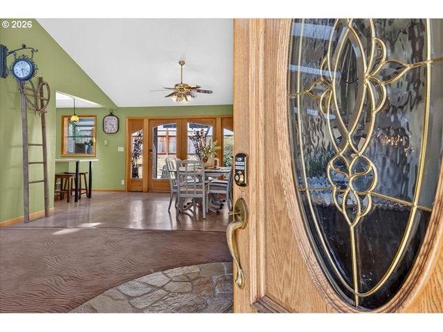 417 BLUE JAY Ave, Forest Grove, OR 97116