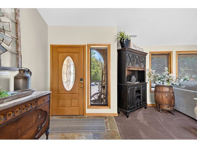 417 BLUE JAY Ave, Forest Grove, OR 97116