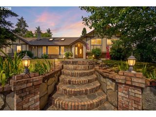417 BLUE JAY Ave, Forest Grove, OR 97116