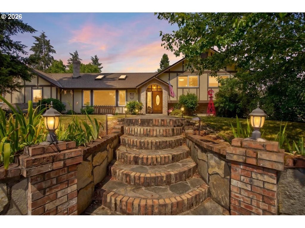 417 BLUE JAY Ave, Forest Grove, OR 97116