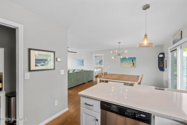 104 Sunset Court, Surf City, NC 28445
