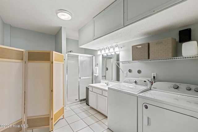 104 Sunset Court, Surf City, NC 28445