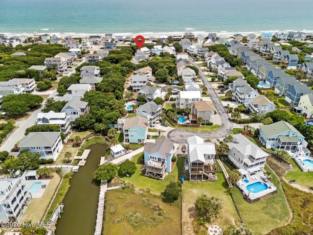 104 Sunset Court, Surf City, NC 28445