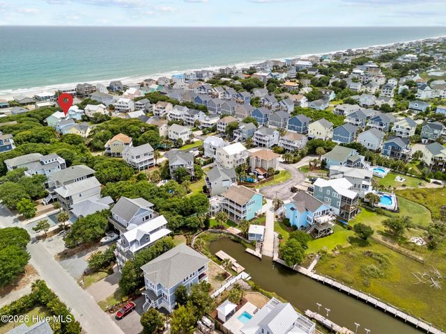 104 Sunset Court, Surf City, NC 28445