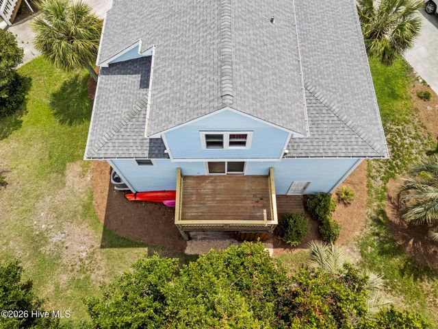 104 Sunset Court, Surf City, NC 28445
