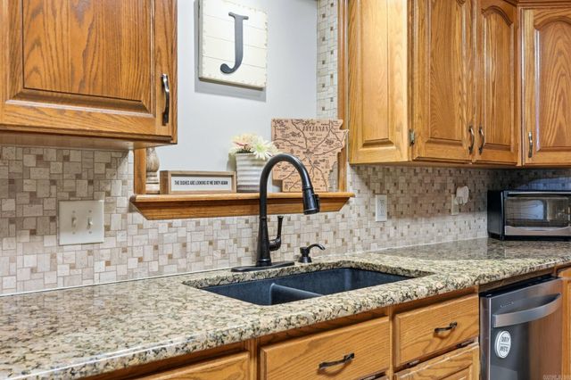 11901 Samples Road, Alexander, AR 72002