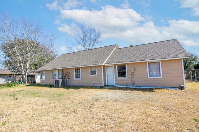 2430 Avilion Court, Pearland, TX 77584