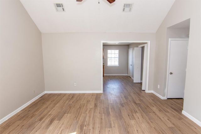 2430 Avilion Court, Pearland, TX 77584