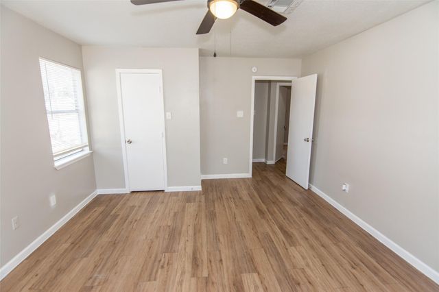 2430 Avilion Court, Pearland, TX 77584