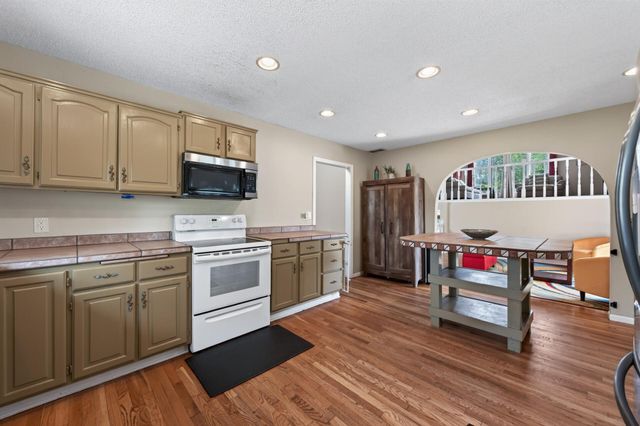 7640 Douglas Drive N, Brooklyn Park, MN 55443