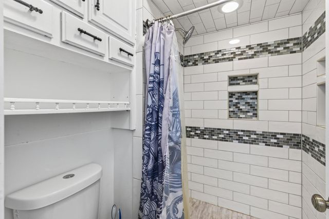 7640 Douglas Drive N, Brooklyn Park, MN 55443