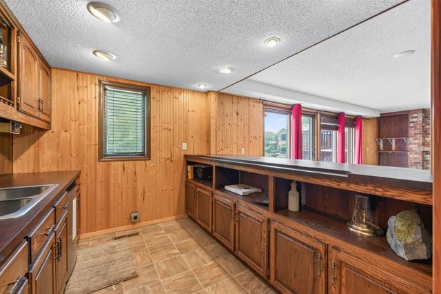 7640 Douglas Drive N, Brooklyn Park, MN 55443