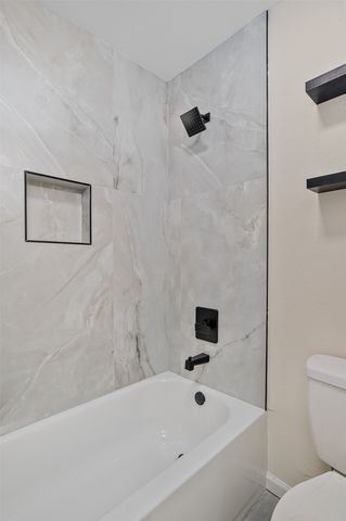 6857 Soda Point Drive, Shreveport, LA 71107