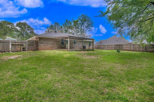 6857 Soda Point Drive, Shreveport, LA 71107