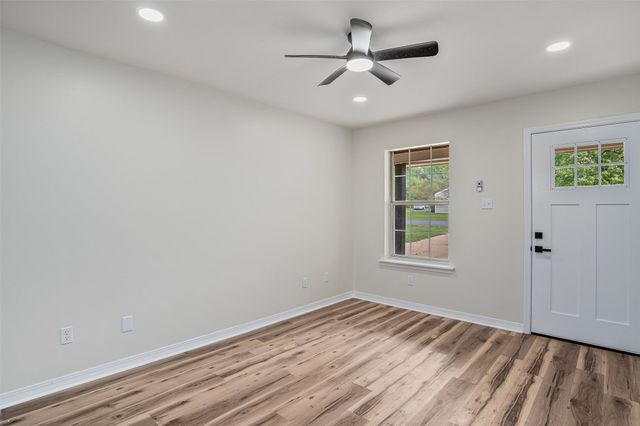 6857 Soda Point Drive, Shreveport, LA 71107