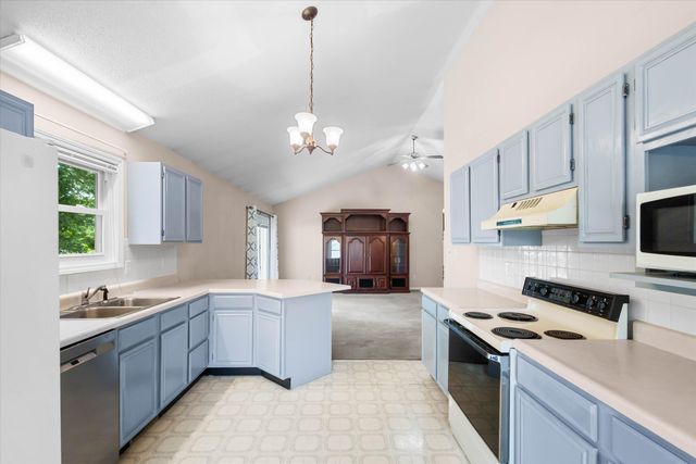 1501 WHITBURN DR, Columbia, MO 65203