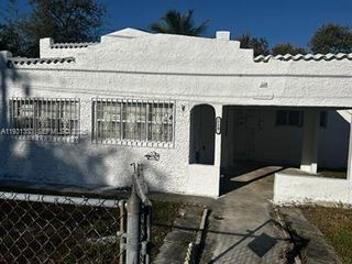 7714 NW 5th Ave 7714, Miami, FL 33150