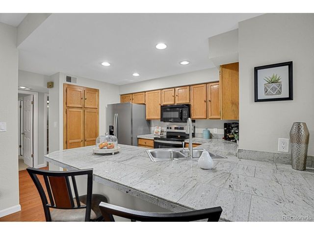 2685 S Dayton Way 232, Denver, CO 80231