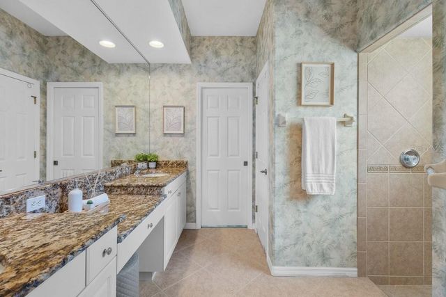 3927 WHISPERING OAKS DRIVE, North Port, FL 34287