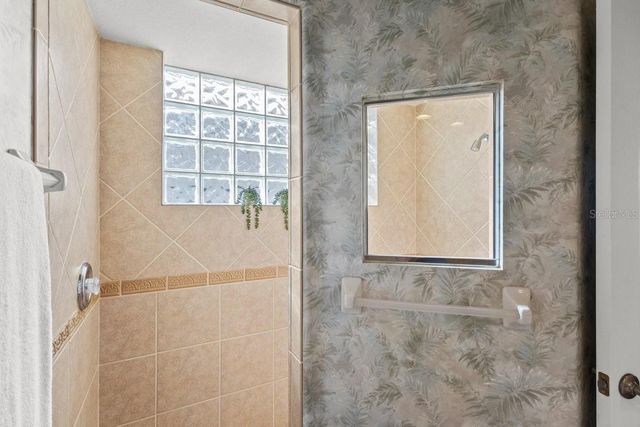 3927 WHISPERING OAKS DRIVE, North Port, FL 34287