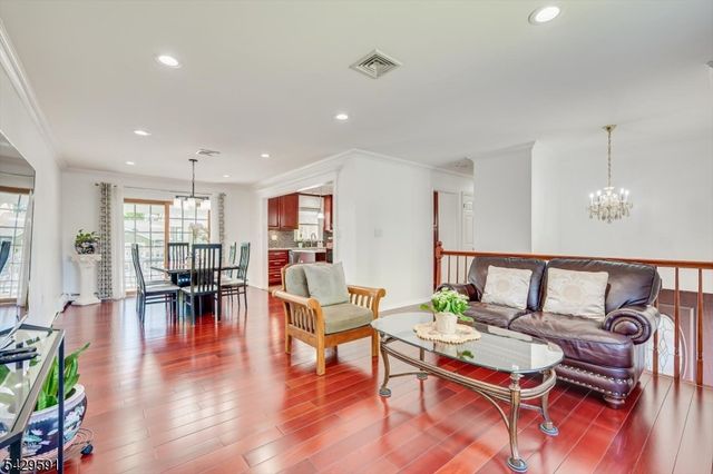127 Warren St, South Plainfield Boro, NJ 07080
