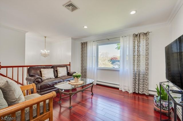 127 Warren St, South Plainfield Boro, NJ 07080