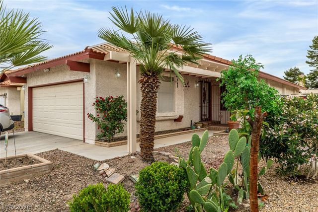 6433 Pearcrest Road, Las Vegas, NV 89108